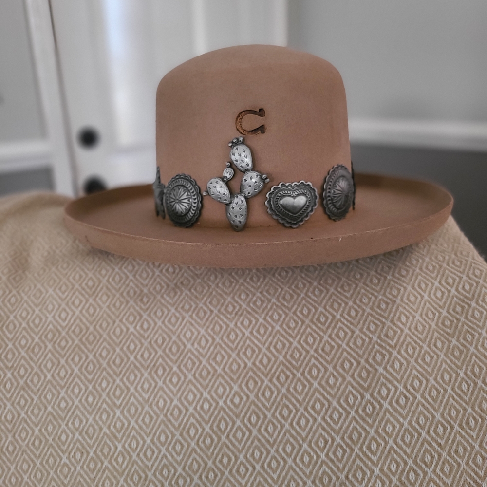 Elegant Tan Western Hat with Silver Embellishments